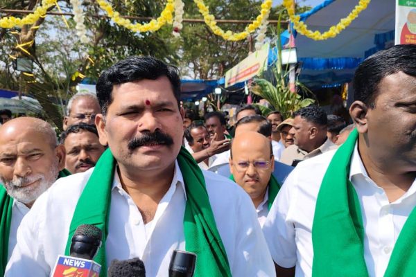 ಗವಿಸಿದ್ದೇಶ್ವರ ಜಾತ್ರೆ ಅಂಗವಾಗಿ ಕೃಷಿ ಇಲಾಖೆಯಿಂದ ವಸ್ತು ಪ್ರದರ್ಶನ