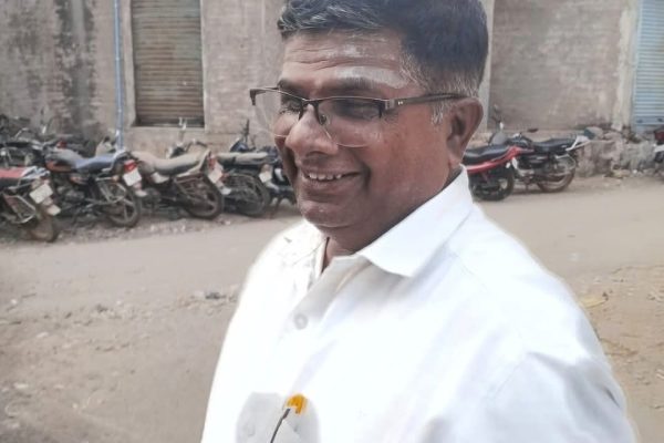 ಗಜೇಂದ್ರಗಡದ "ಮಹಾಲಿಂಗೇಶ್ವರ ಮೆಡಿಕಲ್" ಶರಣಪ್ಪ ಕೋಟಗಿ: ನಾಲ್ಕು ದಶಕಗಳ ನಿರಂತರ ಸೇವೆಯ ಸಾರ್ಥಕ ಪಯಣ